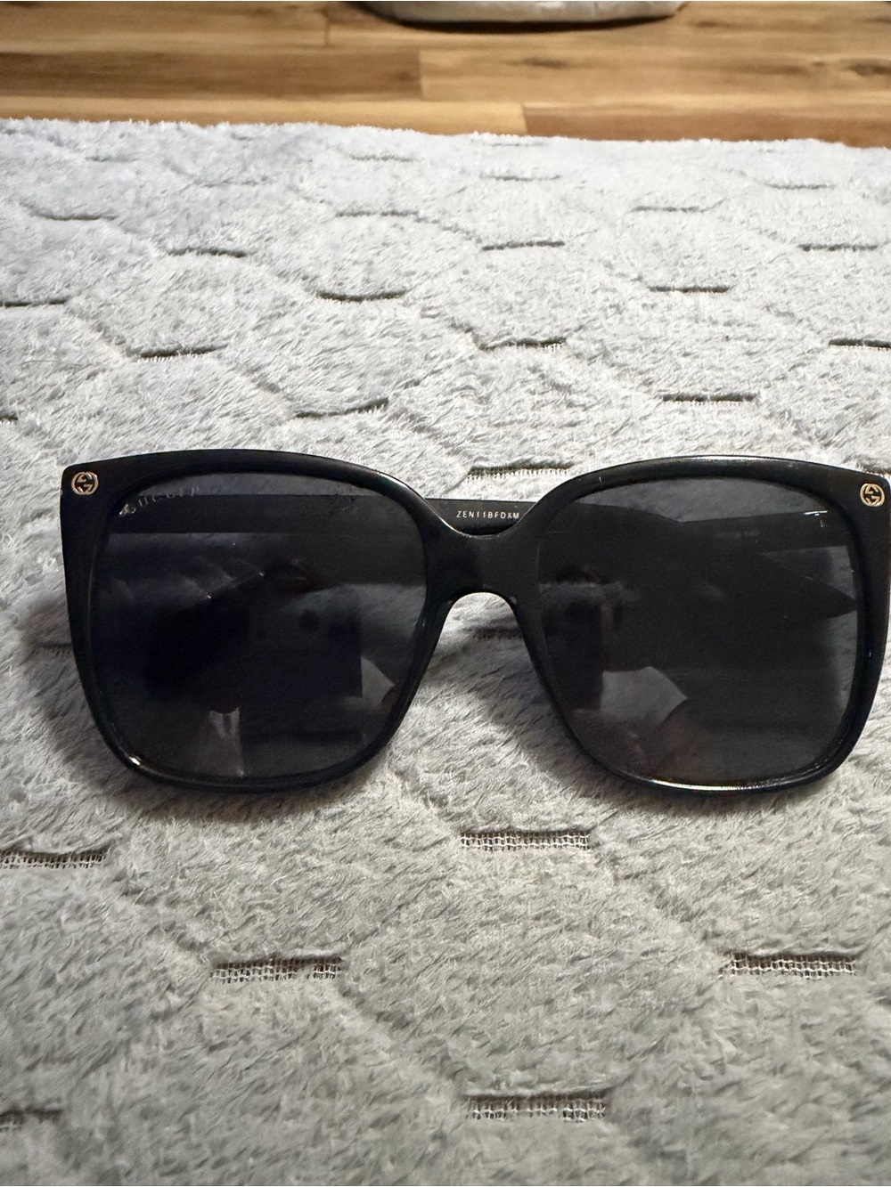 Black Women's Oversized Sunglasses - Designer Style